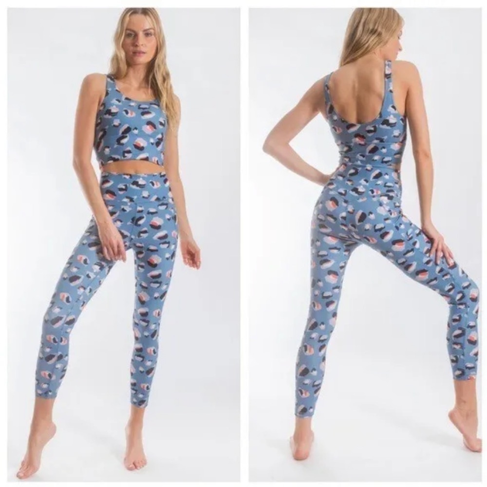 X by Gottex Silhouette Long Line Bra and Rachel Capri Leggings Set